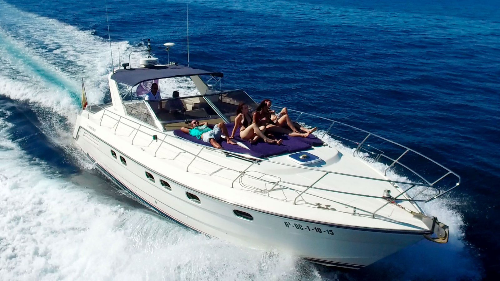Gran Canaria Trip: Private Yacht only reduced groups